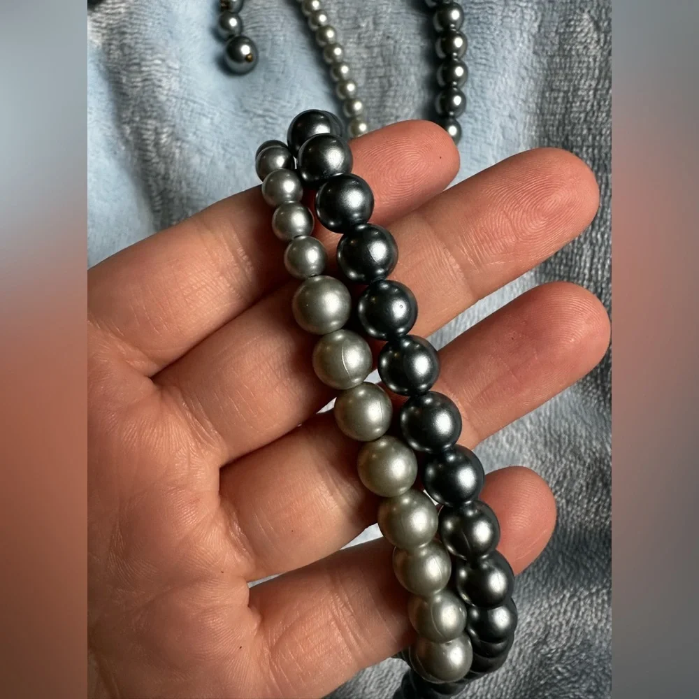 Necklace - Picture 2 of 2